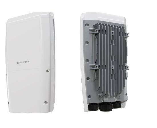  Коммутатор Mikrotik CRS305-1G-4S+OUT 