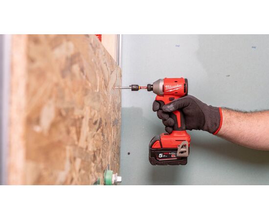  Винтоверт импульсный Milwaukee M18 BLIDRC-0 (4933492839) без АКБ и ЗУ 