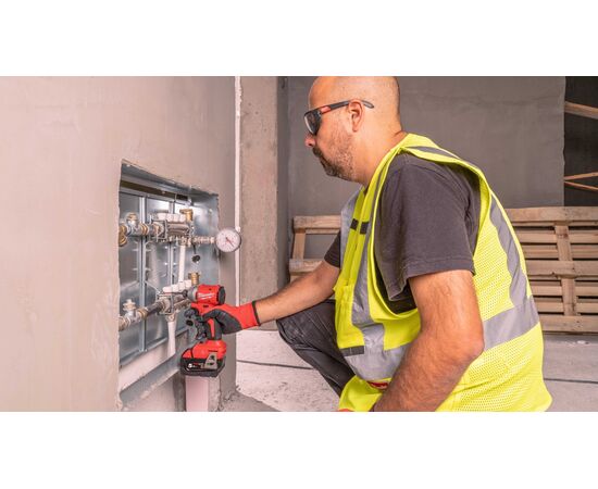  Винтоверт импульсный Milwaukee M18 BLIDRC-0 (4933492839) без АКБ и ЗУ 