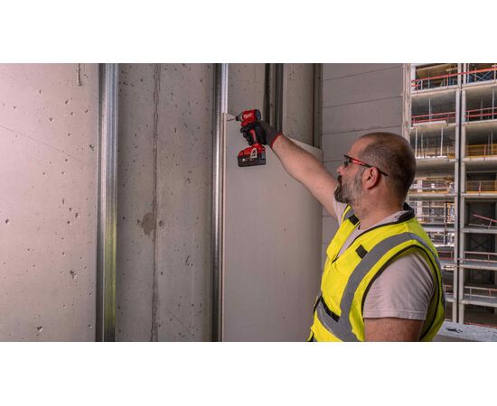  Винтоверт импульсный Milwaukee M18 BLIDRC-0 (4933492839) без АКБ и ЗУ 